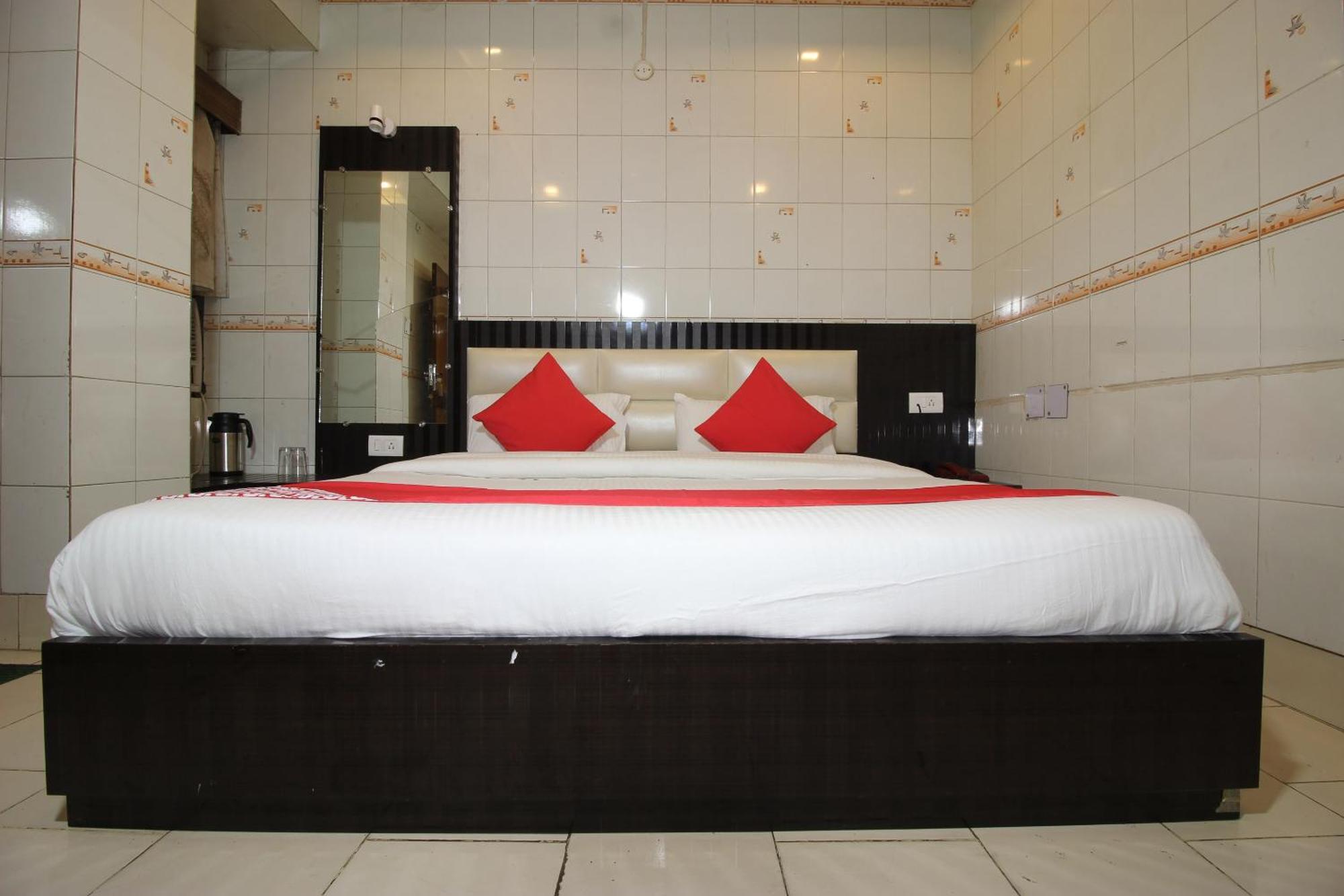 Hotel O Blue Diamond Βαρανάσι Εξωτερικό φωτογραφία